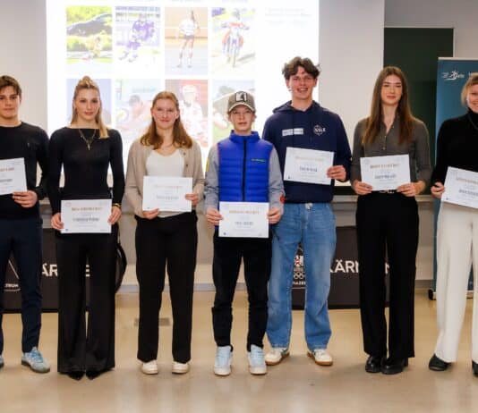 Spitzen Leistungen in Schule und Sport vor den Vorhang geholt