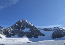 Notruf am Großglockner: Zwei Bergsteiger per Hubschrauber gerettet