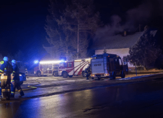 Sirenenalarm in Kötschach-Mauthen: Wohnhaus in Brand – Bewohner unverletzt