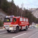 Außergewöhnlicher Einsatz: Notlandung eines Kleinflugzeugs auf der A2 Südautobahn