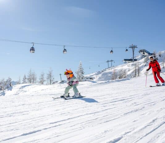 Weihnachtsaktion: Nassfeld lädt Kids ein – am 24.12. gratis Skifahren für alle Kinder
