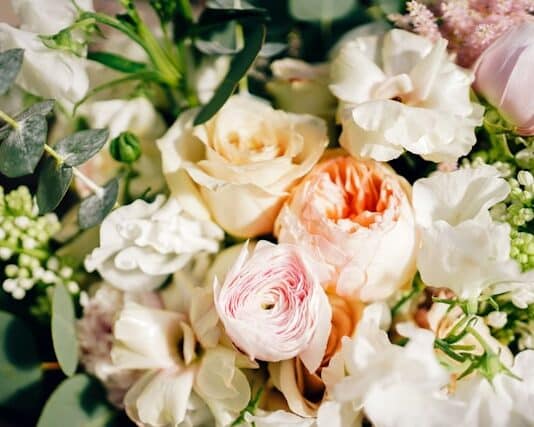 Moderner Blumenstrauß zum Geburtstag – Stilvolle Ideen für besondere Momente