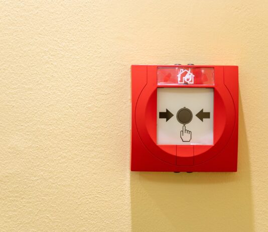 Fehlalarm: Feuerwehrkommandant appelliert – „Alarmknopf ist kein Spielzeug!”