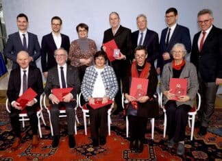 Rosenwirth-Fendre als literarische Brückenbauerin ausgezeichnet