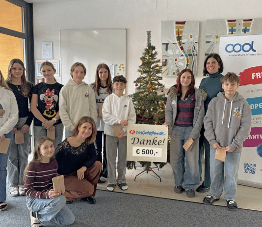 Christkindlmarkt in Arnoldstein: Festliche Stimmung und musikalische Highlights begeistern Besucher:innen