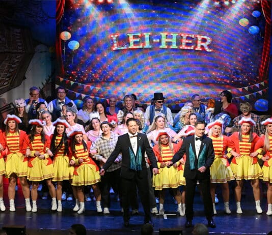 Fasching in Hermagor: Lei Her mit dem Pointenfeuerwek