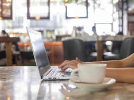 Online-Betrug: Junge Kärntnerin (22) verliert mehrere Tausend Euro durch vermeintlichen Verkauf