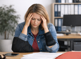 Nach Arbeitsunfall abgemeldet: AK Kärnten erwirkt Nachzahlung über 3.660 Euro Krankenentgelt