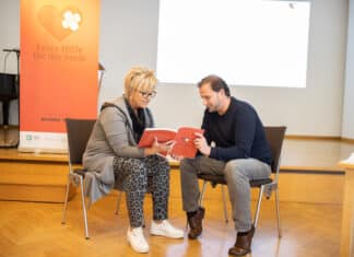 Erste Hilfe für die Seele: pro mente gruppe kärnten erweitert Erfolgsformat um neue Update-Seminare