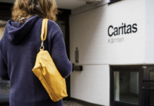 Eine Frau steht auf – trotz allem: Caritas macht zum Weltfrauentag auf Frauen in Not aufmerksam