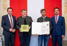 Kärntner Imkerschule: Staatliche Auszeichnung für Qualität und Nachhaltigkeit