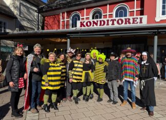 Hermagor feiert Fasching – Traumwetter und Wahnsinnsstimmung beim Umzug