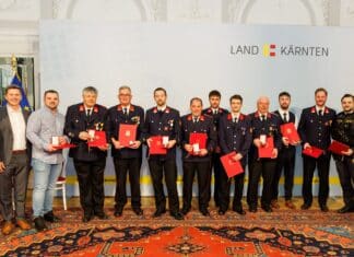 Kärntner Ehrenkreuze und Berufstitel verliehen: Lebensretter und Vorbilder geehrt