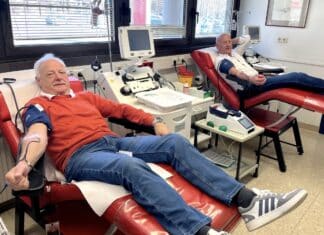 Historische Marke: Diese Geschwister schenken mit 200 Blutspenden Hoffnung und Leben