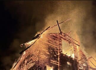 Großbrand in Heiligenblut: 40 Schafe verenden – technischer Defekt als möglicher Auslöser