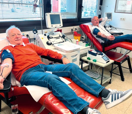 Brüder spenden Leben: 200 Blutspenden aus Oberkärnten