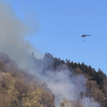 Flammenmeer am Faaker See: Rund 300 Einsatzkräfte bei Löscharbeiten