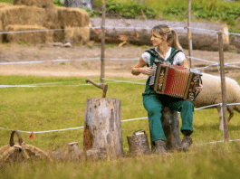 Große Begeisterung: Melissa Naschenweng überzeugt in „Herzklang“