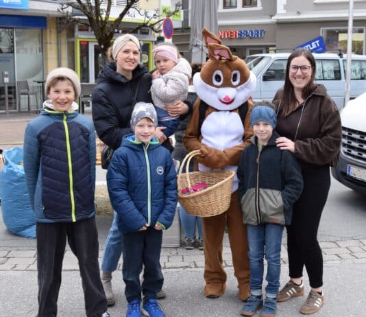 Der Oster-Bauernmarkt in Hermagor lockte zahlreiche Besucher an