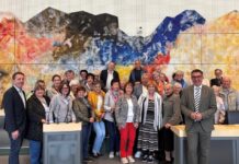 Zweiter Landtagspräsident Christoph Staudacher empfängt Spittaler Seniorengruppe im Kärntner Landtag