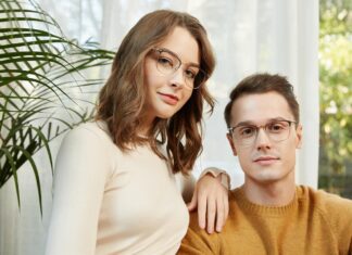 Mehrere Brillen statt einer: Warum fast zwei Drittel der Österreicher auf ein zweites Gestell setzen