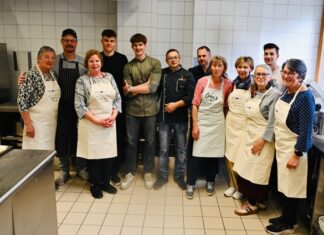 Kochen mit Oma: Tradition trifft auf junge Kochbegeisterte