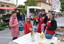 Frühlingsbauernmarkt wurde zum Treffpunkt für die ganze Familie