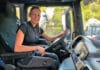 Eine junge Fahrerin am LKW für die Milch der Region