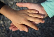 Wenn Schule zur Belastung wird: Immer mehr Teenager verweigern den Unterricht