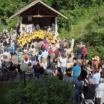 Bienen hautnah: Jubiläumsfest begeisterte Groß und Klein