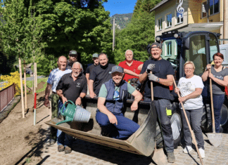 Nachhaltige Aufwertung des Vereinshausvorplatzes in Kreuth umgesetzt