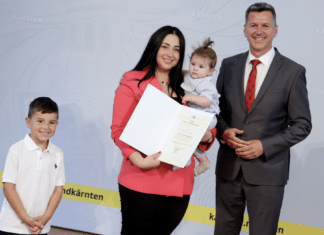 28 neue Staatsbürger feierlich in Kärnten willkommen geheißen