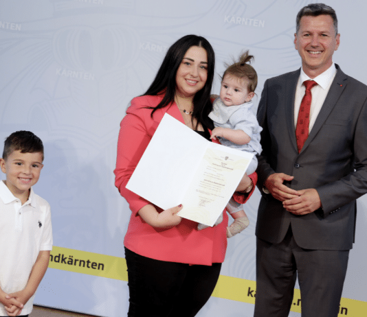 28 neue Staatsbürger feierlich in Kärnten willkommen geheißen
