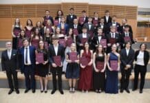 Matura geschafft: Die Klassen 8A und 8B des BORG Hermagor feierten ihren Abschluss