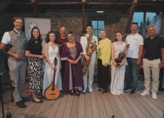 Vielfältig, inspirierend, tollkühn: Standing Ovations bei der Eröffnung des VIA Kultursommers 2026