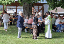 Gelungene Premiere beim Mahringerhaus: Wertschacher Pensionisten feierten stimmungsvolles Grillfest