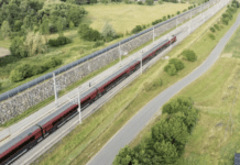 Koralmbahntunnel gesperrt: Jugendliche kletterten auf Zug und flüchteten