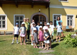 Sommeratelier begeisterte junge Künstler in Nötsch