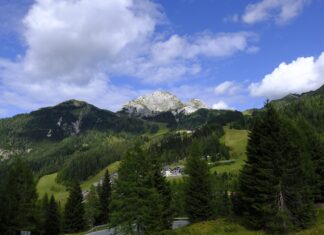 Bauarbeiten am Nassfeldpass: Verkehrsbeschränkungen auf italienischer Seite