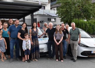 Nachbarn teilten sich zwei Monate lang ein Auto