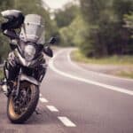 Motorrad-Schutzkleidung bleibt trotz Hitze unverzichtbar
