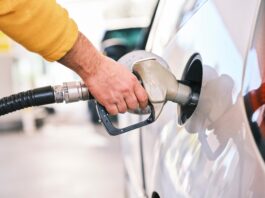 Spritpreis-Check zum Ferienstart: So teuer ist Tanken im Ausland
