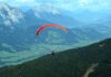 Paragleiter stürzt 200 Meter ab – Schwierige Rettung aus felsigem Gelände