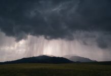 Die Ruhe vor dem Sturm: Unwettergefahr bleibt auch heute bestehen