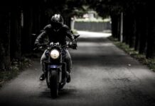 Motorradunfälle auf Rekordhoch – Schutzausrüstung kann Leben retten