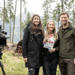Zwischen Filmset und Bühne: Melissa Naschenweng zieht Bilanz nach intensivem Filmsommer