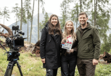 Zwischen Filmset und Bühne: Melissa Naschenweng zieht Bilanz nach intensivem Filmsommer