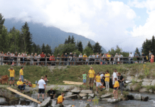 Bunte Enten erobern den Mühlbach: Das Kiwanis-Gailtal Entenrennen kehrt zurück!