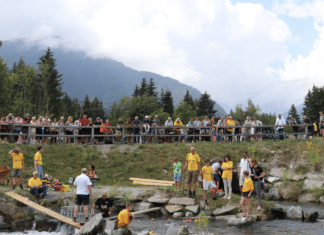 Bunte Enten erobern den Mühlbach: Das Kiwanis-Gailtal Entenrennen kehrt zurück!