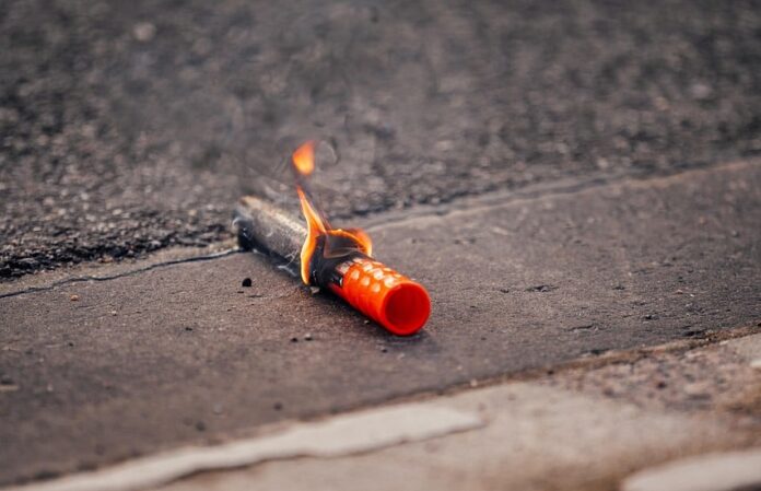 chris_muschard-pyrotechnics-6942096_1280